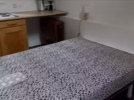 location appartement t1 meublé à charbonnières-les-bains (69260) : à louer t1 meublé / 13m