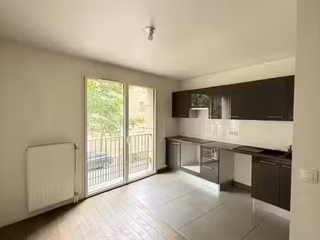 bel appartement de 4 pieces - chaville - immeuble recent