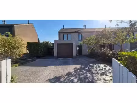 agréable maison 3 chambres avec garage proche de la gare