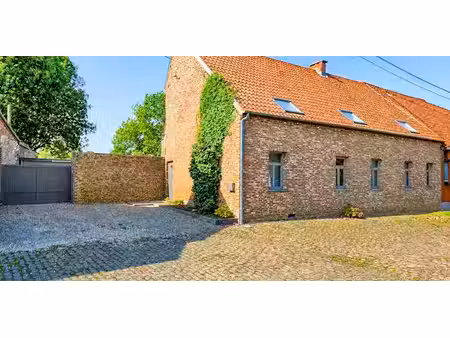 maison à vendre à ellignies-sainte-anne pour € 370.000 avec 4 chambres à coucher