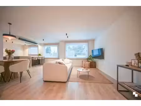 hoogwaardig afgewerkt appartement in hartje ingelmunster