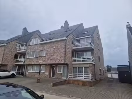 gezellig appartement met 2 slaapkamers  terras en garage