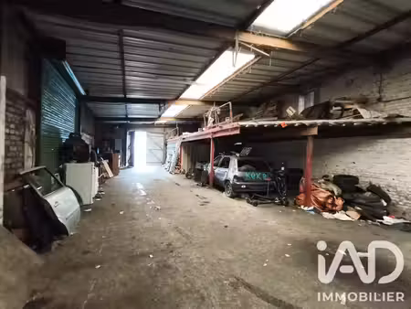vente boutique/local commercial 2 000 m²