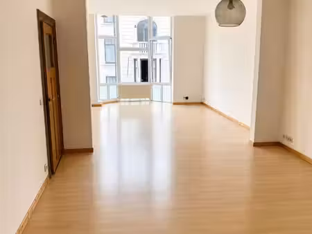 appartement 2 ch – 103 m² – vennes – sans charges communes