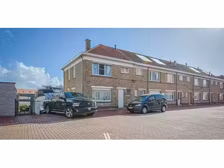 maison à louer à nieuwpoort pour € 975 avec 3 chambres à coucher