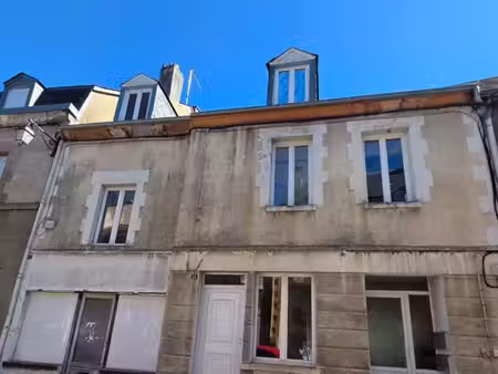 immeuble de rapport composé de 6 logements et 1 local