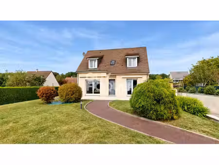 maison 7 pièces de 107 m²