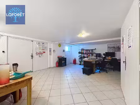 maison avec espace professionnel  ateliers et piscine saint-fons