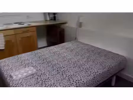 studio de 13m2 à louer sur charbonnières-les-bains