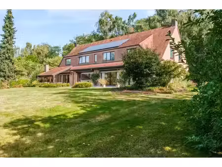 villa à vendre avec garage et terrasse   ophain-bois-seigneur-isaac (vbe74846)