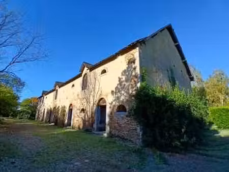 vente longère et corps de ferme à bazougers (53170) : à vendre / 650m² bazougers