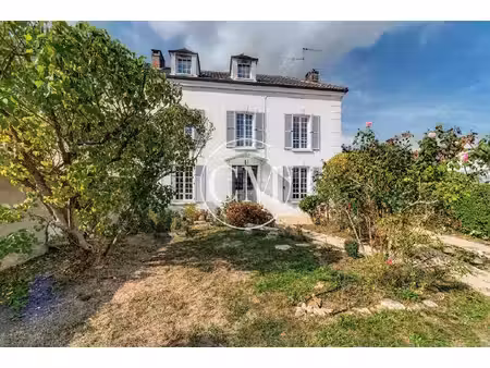 le perray-en-yvelines - demeure bourgeoise de caractere