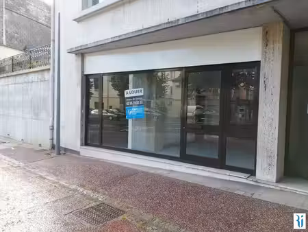 local bureau commerce forte visibilité 75 m2 gare place beauvoisine