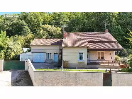 maison 8 pièces 163 m²