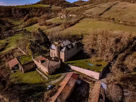 vente maison 27 pièces 890 m² à millau (12100)  1 800 000 €