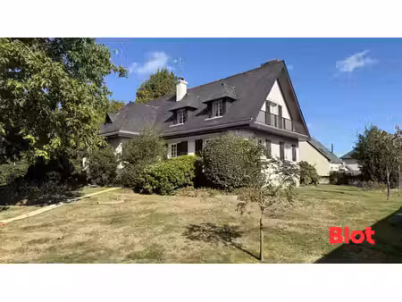 liffré centre – maison avec grand terrain - 4 chambres - sous-sol