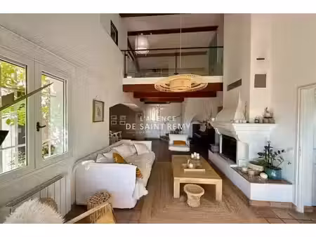 vente maison 8 pièces 197 m² à eyragues (13630)  954 000 €