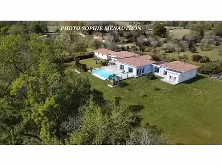 vente maison 7 pièces 266 m² à dax (40100)  1 155 000 €