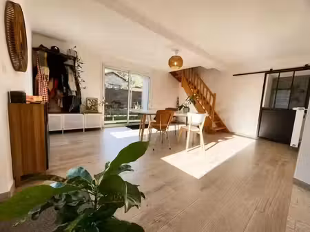 maison de 6 pièces de 170 m² à les brouzils
