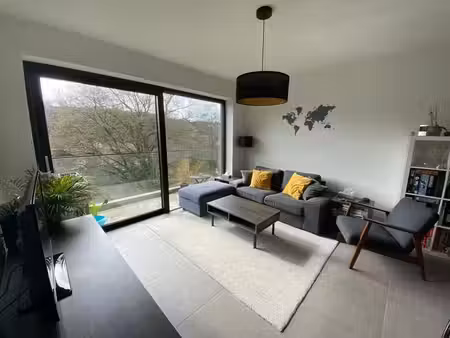 appartement récent  lumineux très basse énergie 2ch. 3e étg
