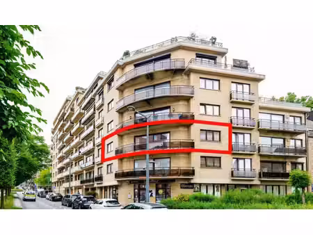 bel appart 2 chambres  3 façades  double garage privatif