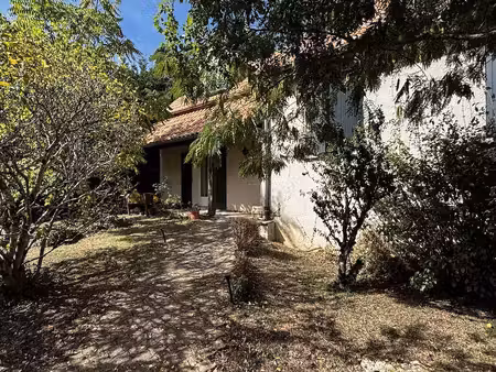maison - 131m² - nieuil-l’’espoir