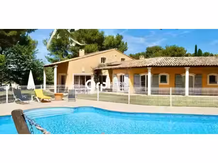 villa avec piscine et terrasse étang de l’olivier-domaine de sulauze - istres (13)