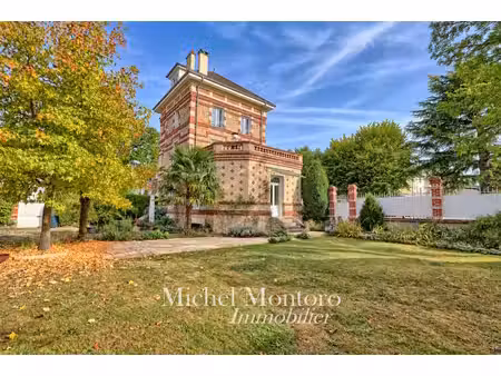maison de luxe à vendre dans le quartier péreire