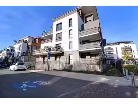 studio avec parking privatif dans une résidence récente à pontoise