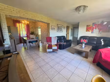 maison de 84 m² avec terrain de 1 487 m² - arques-la-bataille