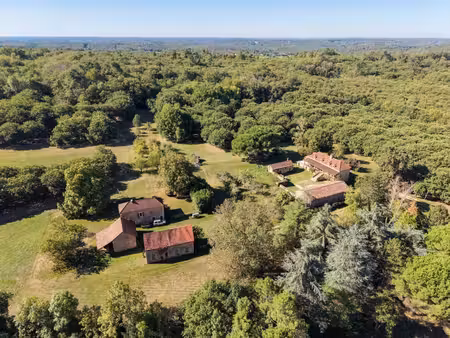 exclusivite secteur domme- remarquable environnement de nature et cadre de vie privilégié 
