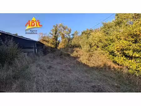 bessines beau terrain de 1200 m2 avec hangar