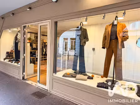 vente local commercial 62 m²