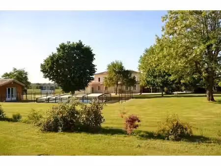 propriété 12 pièces