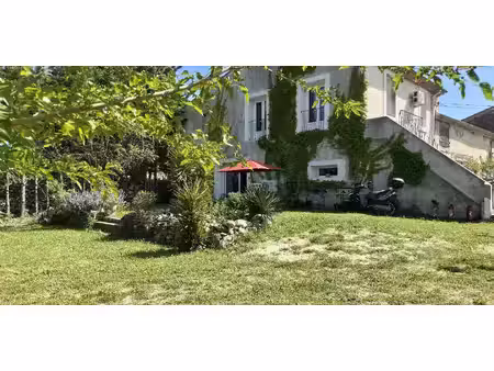 maison avec jardin et terrasse pailhes (34)