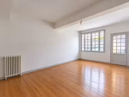 duplex de 3 chambres au centre-ville d’oloron-sainte-marie