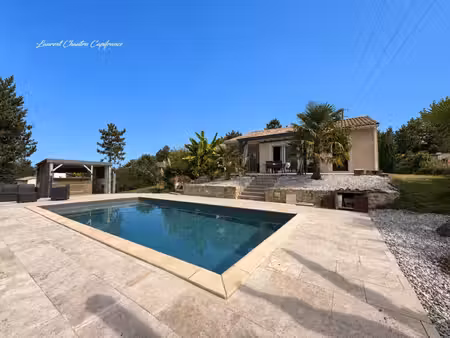 maison familiale de 150m² avec piscine à bassillac et auberoche