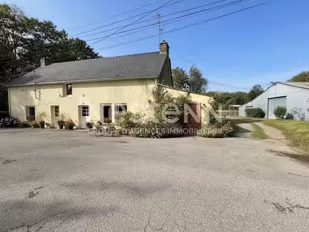 maison de 74 m² avec hangar de plus de 300 m² à vendre  trédion sur un terrain de 5600 m²