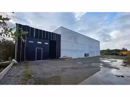 à louer – entrepôt ± 315 m² à soignies
