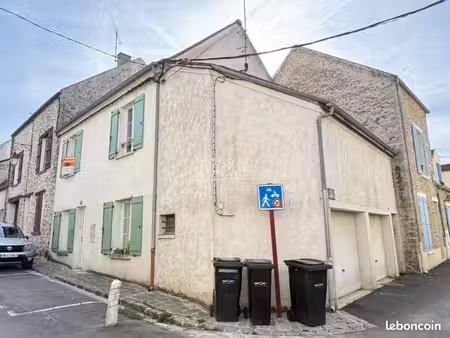 immeuble 3 pièces 120 m²