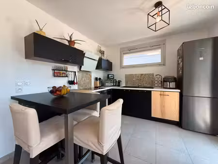 appartement t3 - 66m² - terrasse