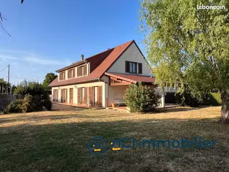 propriété 9 pièces 193 m²