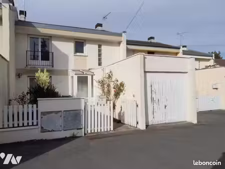 maison 4 pièces 77 m²