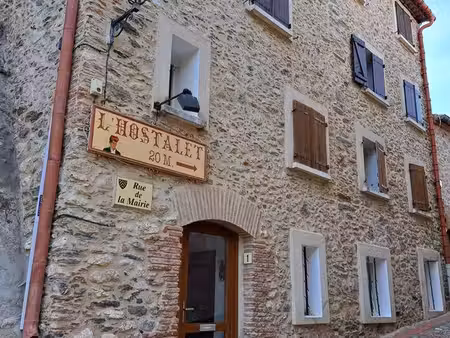 studio rdc  1 pièce 21 85 m²