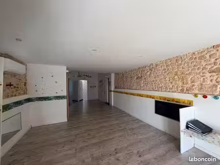 maison avec chalet