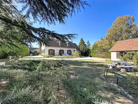maison 7 pièces 155 m²