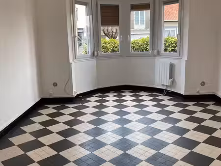 vends appartement 60m2
