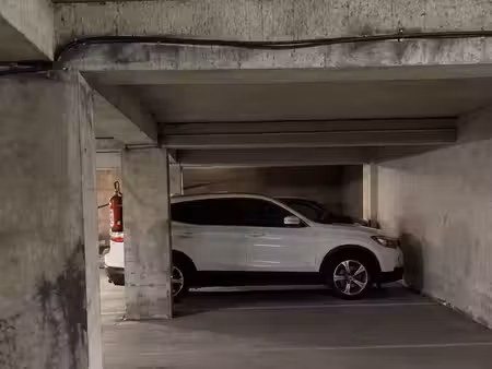 lot de 22 places de parking – rendement brut 12 9 % – saint-denis  rue de strasbourg