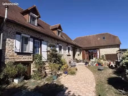 propriété 7 pièces 234 m²