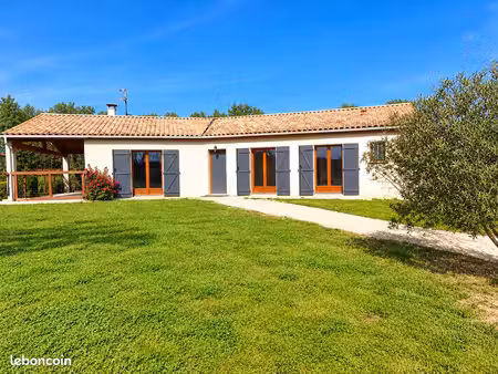 sans frais d’agence  particulier vend  au calme  villa de 127m² de plain-pied  exposée sud